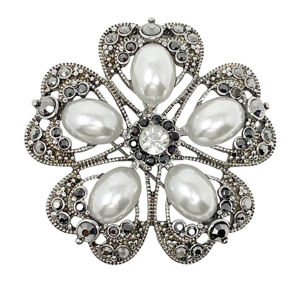 Modern Silver Tone Pearl Clover Flower Brooch Five Petal Bridal Wedding Romantic